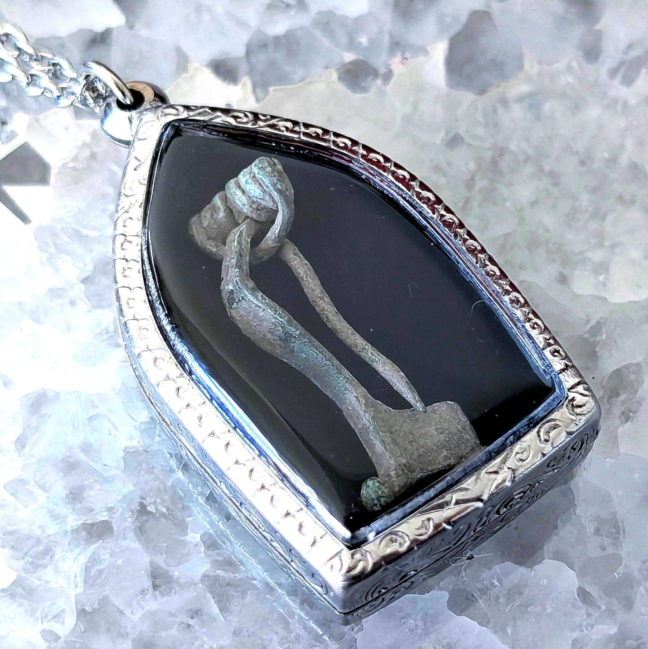 Frozen charlotte - Etsy 日本