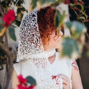 White Hand Knitted Lacy Hair Covering, White Net Head Covering, Jewish Hair covering. Head Wrap, White Head Scarf, White Tichel