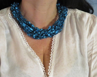 Türkis Choker: Handgestricktes Türkis Choker
