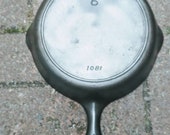 Griswold Iron mountain no 6 cast iron skillet