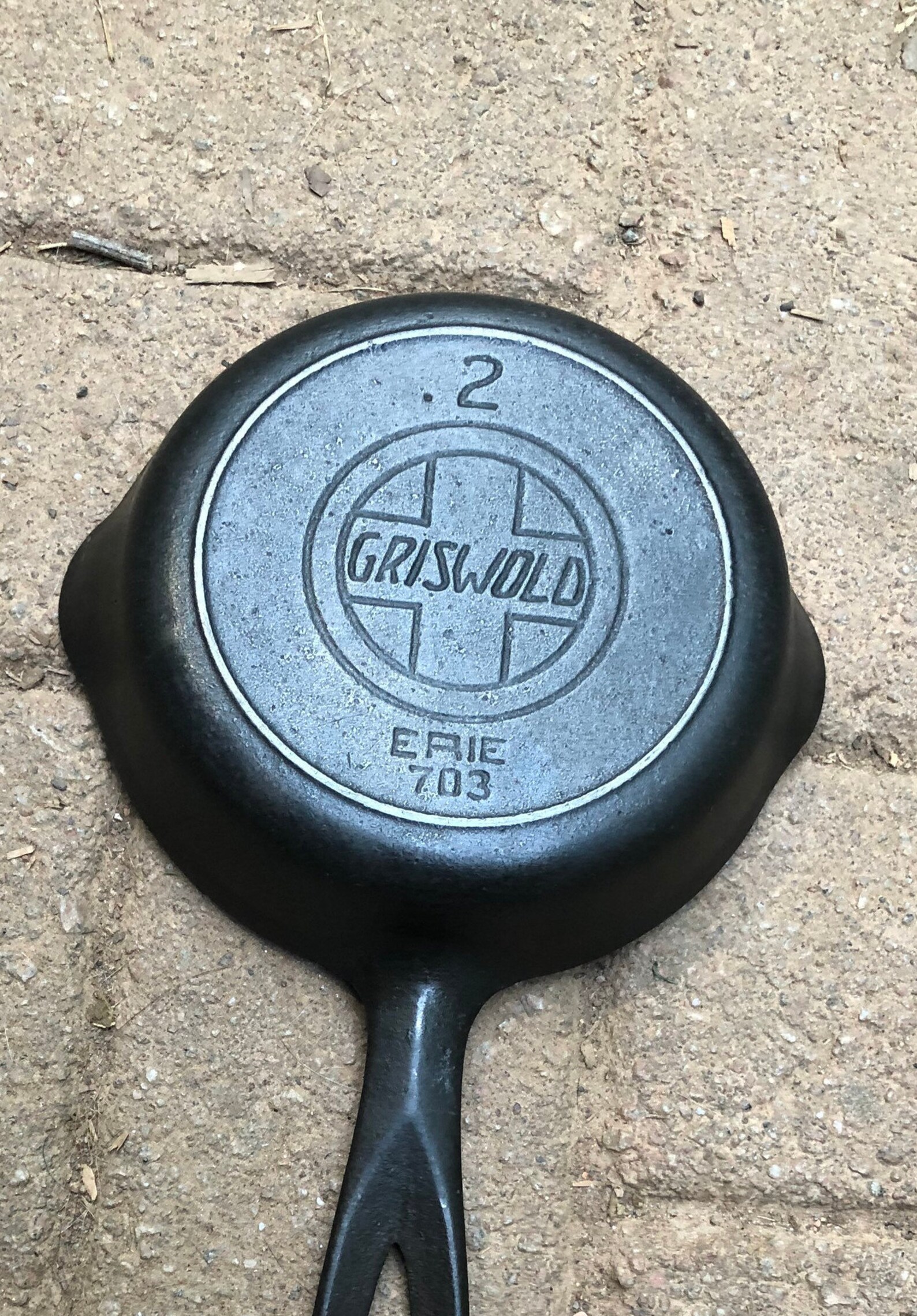 Griswold no. 2 Slant Logo Cast Iron Skillet with Heat Ring Etsy