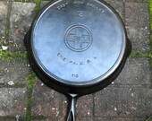 Griswold No 12 Cast iron Skillet Beauty