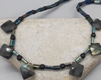 Vintage Labradorite & glass beaded necklace