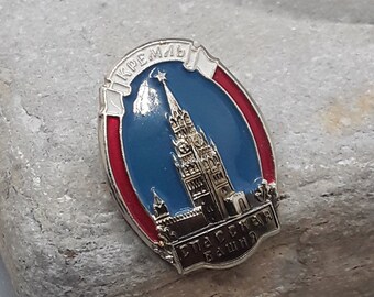 Vintage enamel souvenir pin