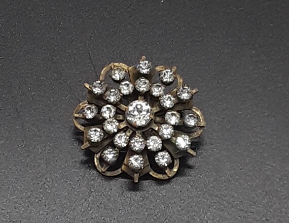 Vintage KRAMER rhinestone brooch - image 2