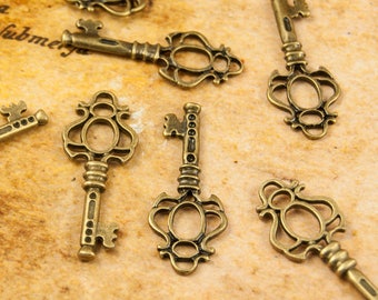 5 Bronze Antique Vintage Style Key Charms Pendant 017