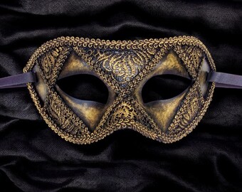 Antiqued Metallic Gold Masquerade Mask For Men - Venetian Style Mardi Gras Accessory With Lace