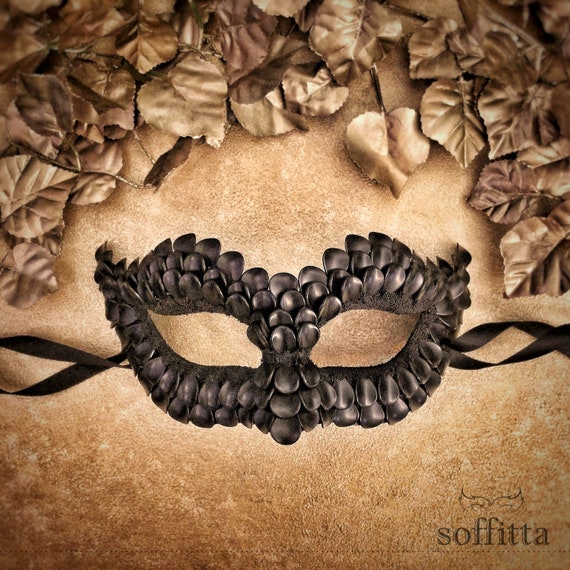 Máscara de mascarada negra con escamas de dragón - Máscara veneciana negra  - Accesorio de baile de máscaras con cuentas - cosplay gótico, fiesta de