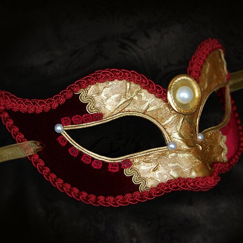 Metallic Green and Black Lace Masquerade Mask Green Venetian  Etsy