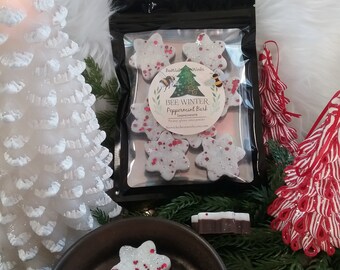 Peppermint bark snowflake wax melts strong scented wax melts for wax warmer gift for christmas wax melts pouch peppermint wax melts gift