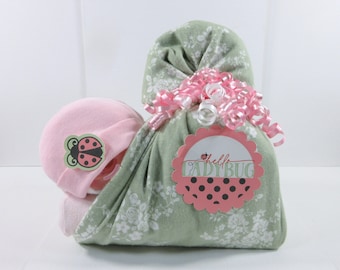 Ladybug diaper cake, Stork bundle baby, Unique baby gift, Baby shower gift,  New baby gift, Girl diaper cake, Baby girl gift ideas
