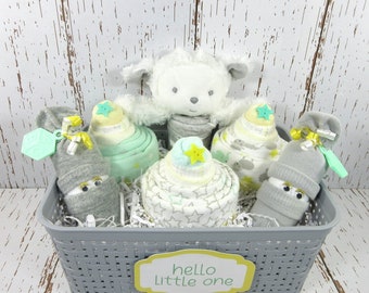 Neutral baby gift basket, Diaper babies gift set, Baby shower gift basket, Receiving blanket cupcakes, Welcome baby gift, New mom gift