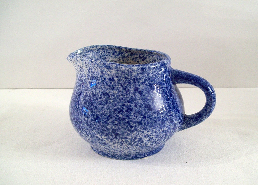 SPATTERWARE Blue and White Creamer – Bulbous Shape – Holds 1 1/2 Cups ...