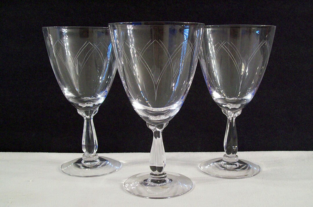 FOSTORIA HERALDRY Goblets Set of Three Gray Cut Design Stem 6055 1/2