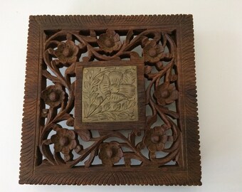 6" Shesham Wood Vintage Sarna India #281 Footed Carved Flowers Trivet