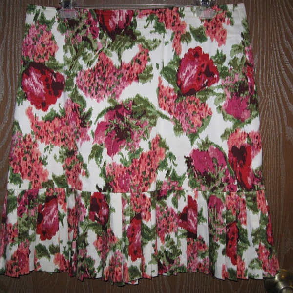 Bandolino 33" Waist Size 10 Womens Floral Bottom Pleated Skirt