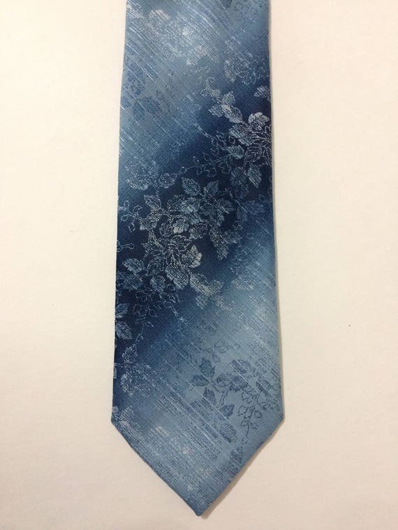 17" The Mens Shop Clip On Tie JC Penney Blue Leaf… - image 3