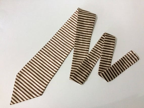 46" Brown Creme Stripe Silky Wide Short Necktie N… - image 1