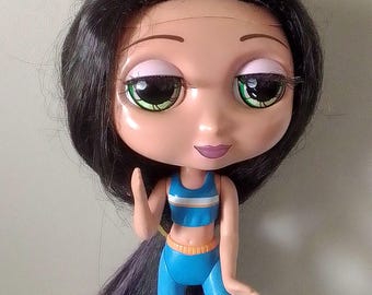 Mattel Mini Diva Starz doll, Nikki 2001, still talks etc.