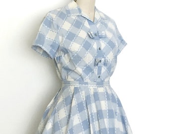 vintage 1950s two piece set • checkered embroidered fit flare cotton dress set • 50s vintage top + skirt set • 25” 26” waist