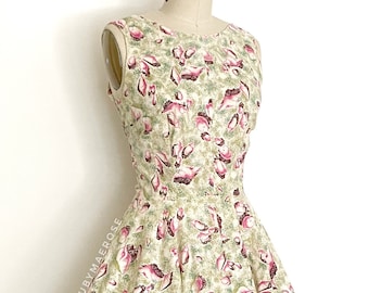 vintage 1950s dress • sea shells novelty print cotton fit and flare day dress • 50s vintage dress • 28” 29” waist