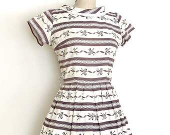 vintage 1950s dress • novelty bow stripe cotton collared day dress • 50s vintage dress • 27” waist