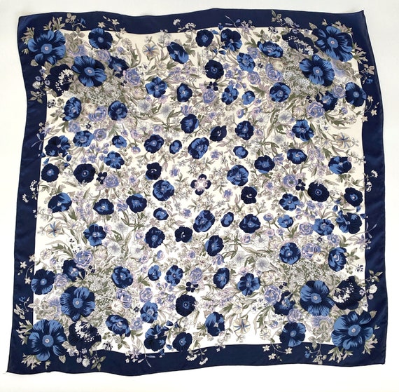 90s floral oversized silk scarf • 1990s vintage s… - image 2