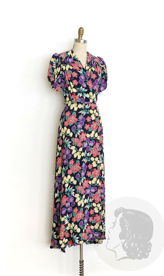 vintage 1940s dress • fruit floral novelty print … - image 1