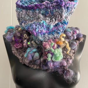 Freaky Fibre Handgesponnene Art Garn Halswärmer Tolle Textur