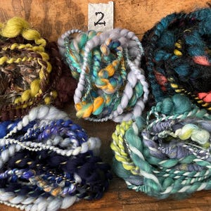 Amostrador de fios volumosos artesanais 2 - Arte em fibras têxteis - Tecelagem - Tricô