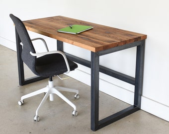 Reclaimed Barn Wood Desk: Hand Welded Steel Frame, Modern Industrial Style