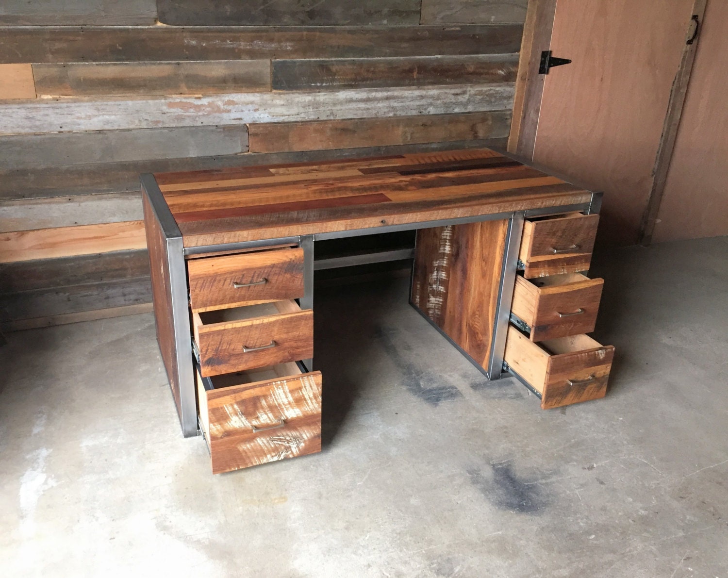 Industrial Modern Desk / Reclaimed Wood Desk - Etsy