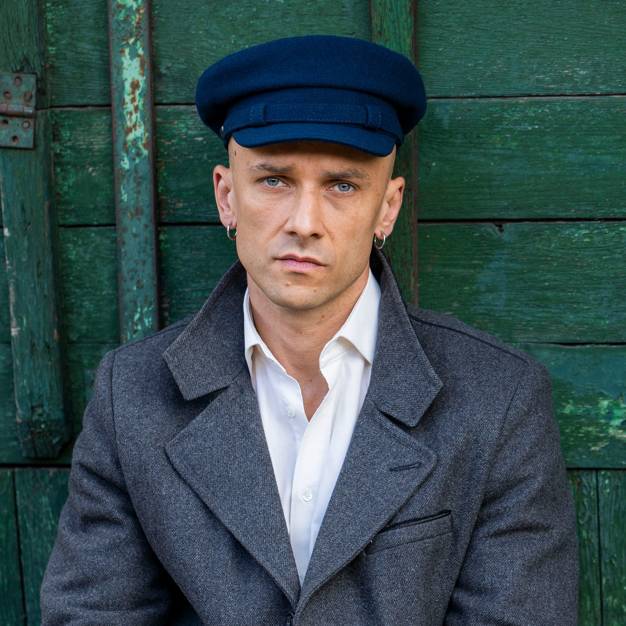 DANUBE MOD 2 Wool Cloth Traditional Polish Peaked Cap Fiddler Breton Greek Fisherman Taxi Driver Chimney-Sweep Railway Man Hat BLUE