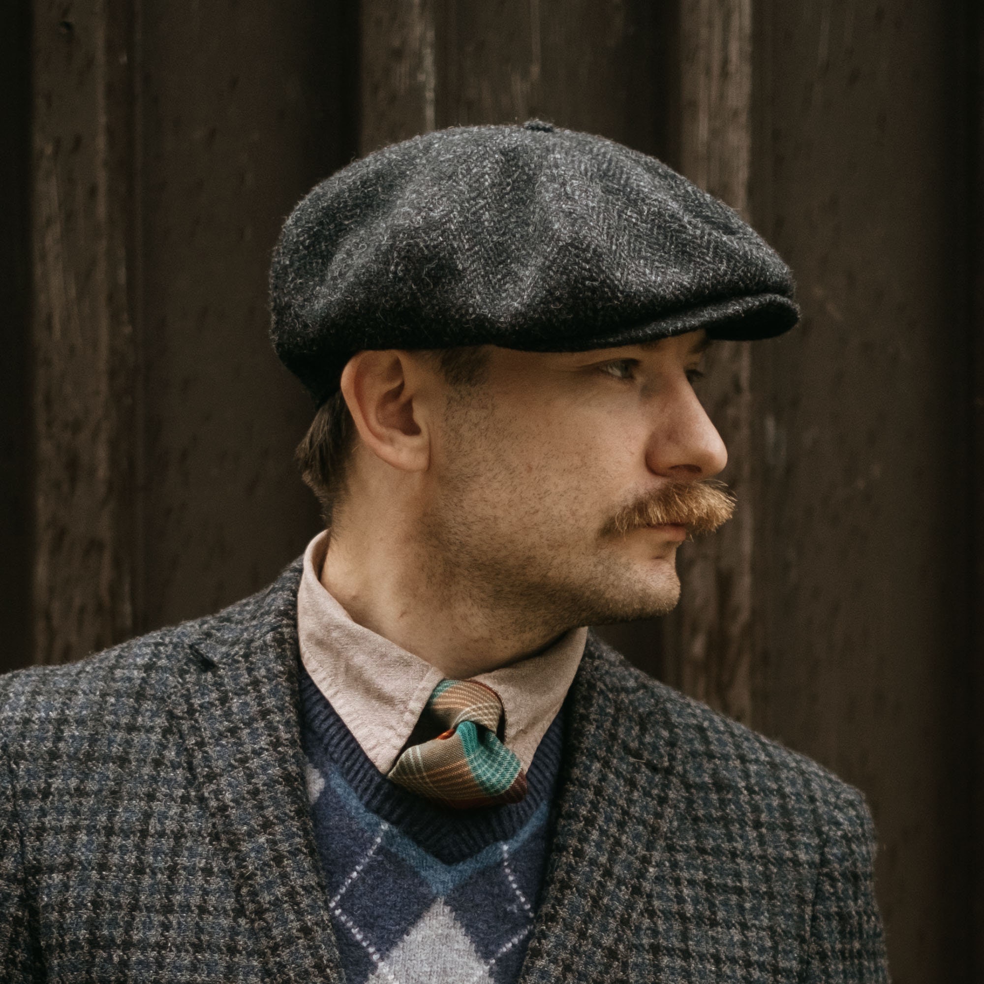 PEAKY スタイル 本物のスコットランド製ハリスツイード 8 パネル PEAKY スタイル 本物のスコットランド製ハリスツイード 8 パネル