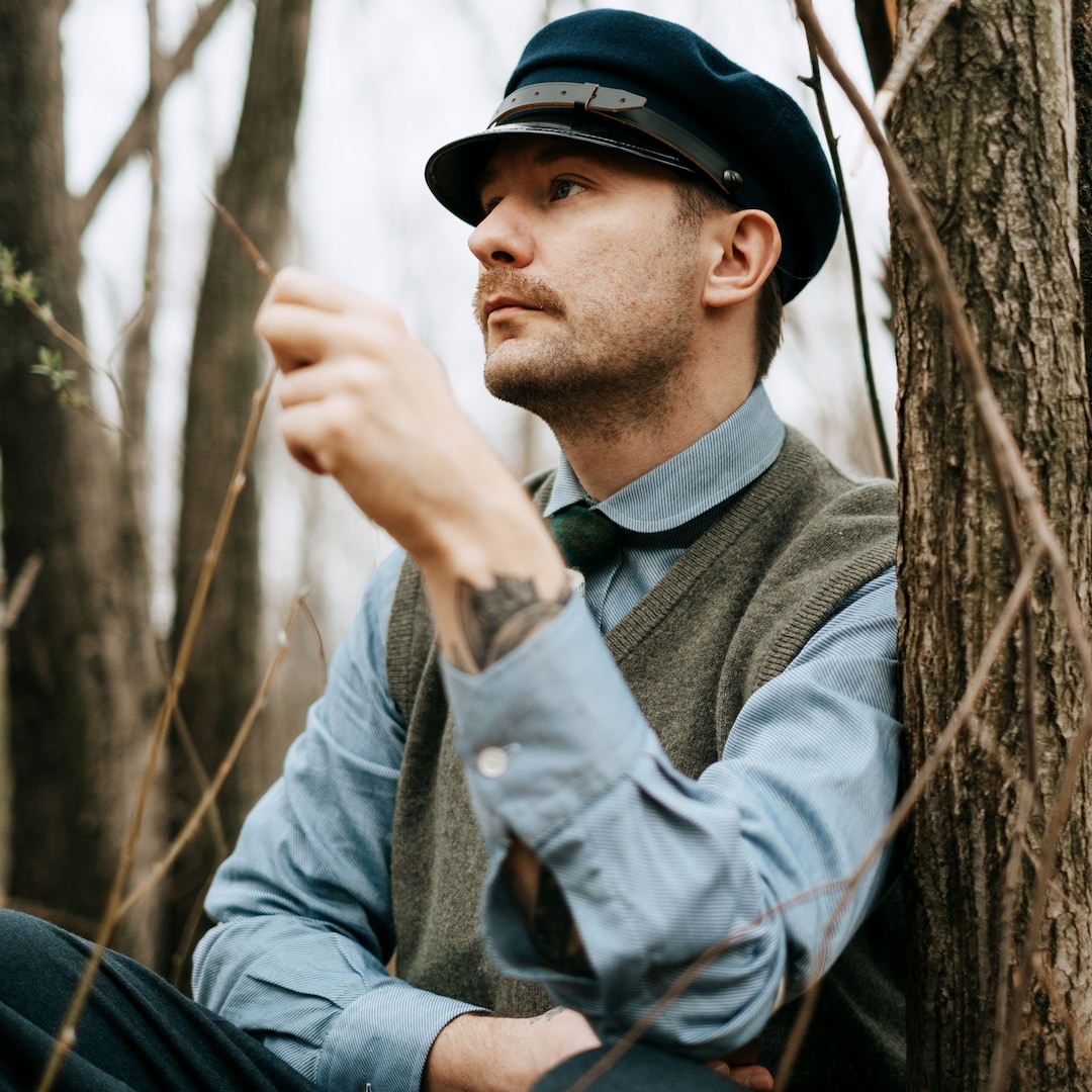 DANUBE MOD Wool Cloth Lacquered Peaked Cap Cabbie Chauffeur Hat