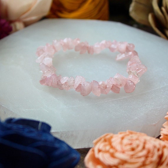 Pink Gemstone Rose Quartz Bracelet Healing Hand Bracelet, Size: Free Size  at Rs 120/piece in Khambhat
