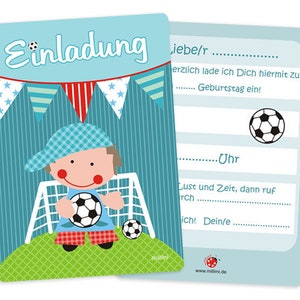 Einladungskarte zum Kindergeburtstag Fußball Junge in Blau von Millimi Bild 1
