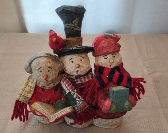 Vintage Hewn Stone Folk Art Christmas Caroling Snowmen Trio Figurine - Vintage Christmas - Vintage Carolers - Vintage Snowman