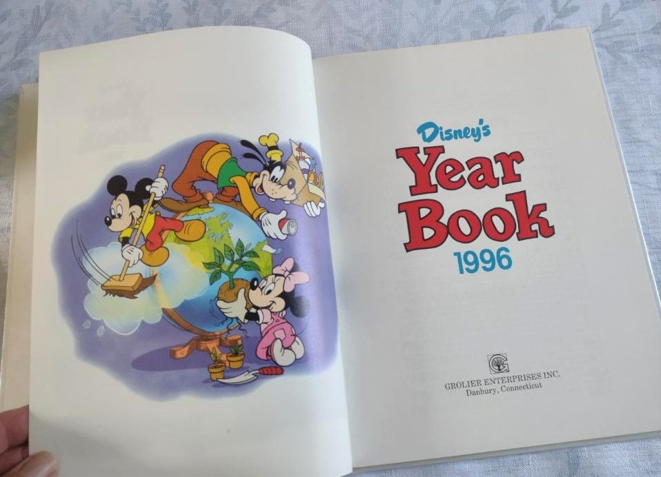 Vintage Disney's Year Book 1996, Mickey Mouse Storybook