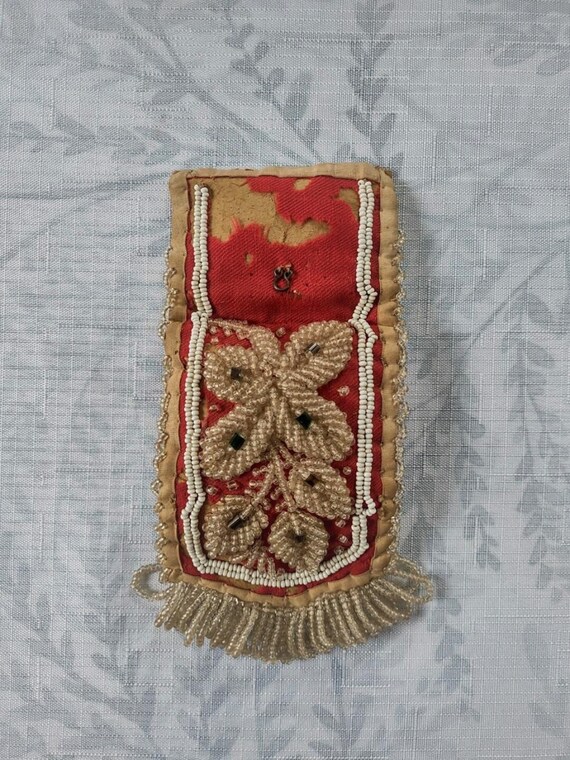 Antique Native American Beaded Needle Case: Vintage Glass Beadwork