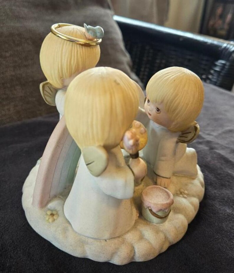Vintage Baby Angels Painting a Rainbow Figurine, Baby Shower Gift