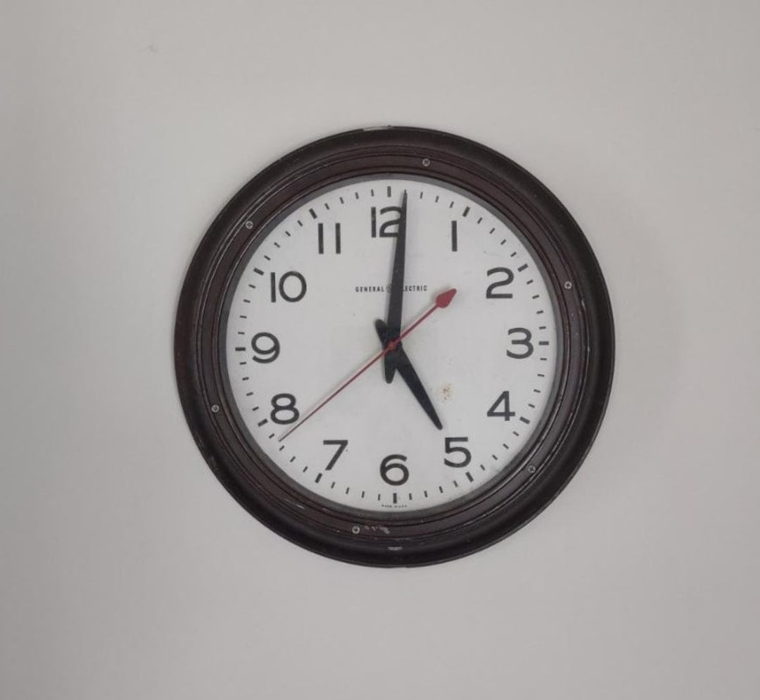 Vintage General Electric Wall Clock Model 2912B Vintage Factory Clock