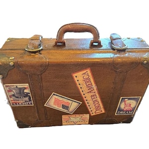 Maleta de cartón vintage en miniatura, maleta decorativa para guardar cosas, maleta de viaje para muñecas, maleta de cartón con detalles de latón.