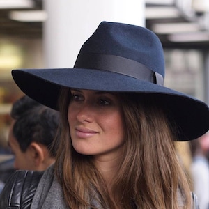 Grande Navy Fedora (with large brim)