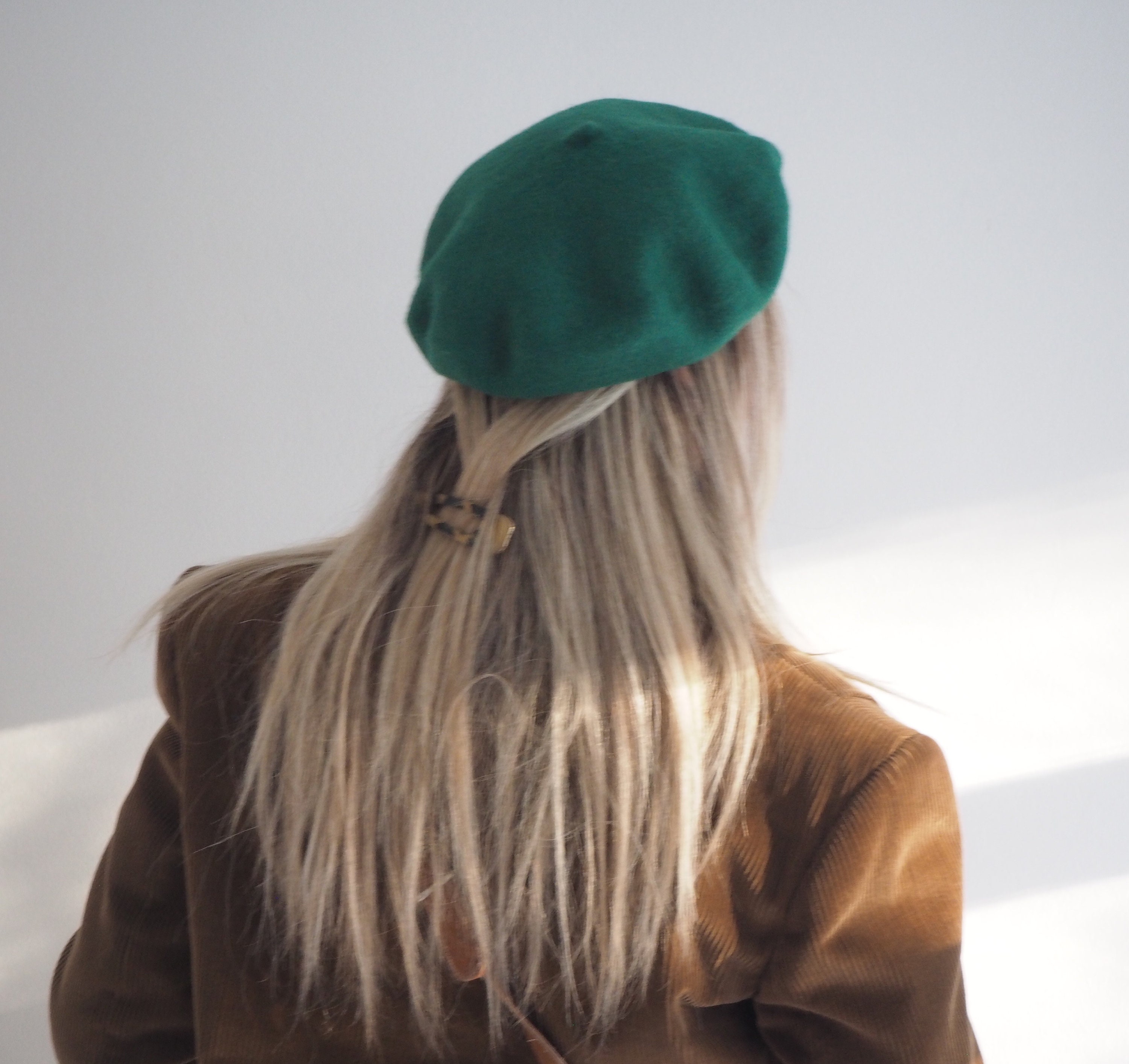 green wool beret