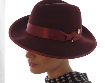 Burgundy Julia City Trilby hat