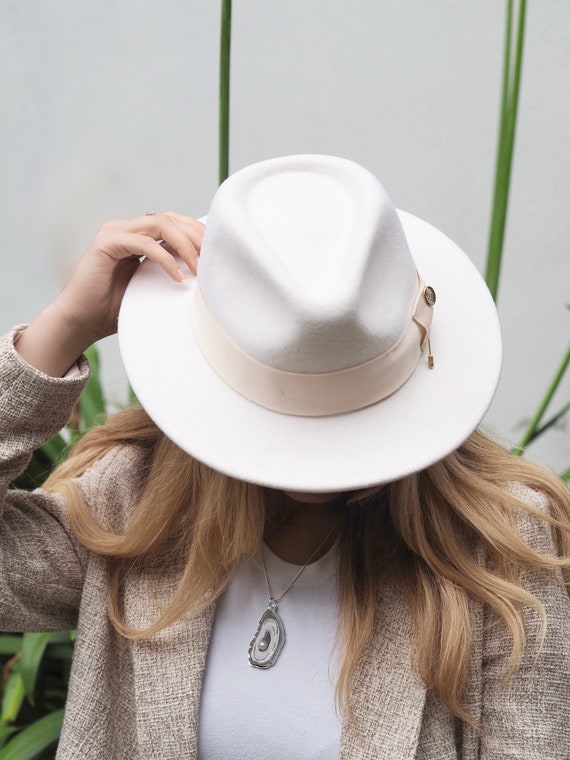 Sun Kissed Hat in Cream/Ecru Sun Kissed Hat in Cream/Ecru