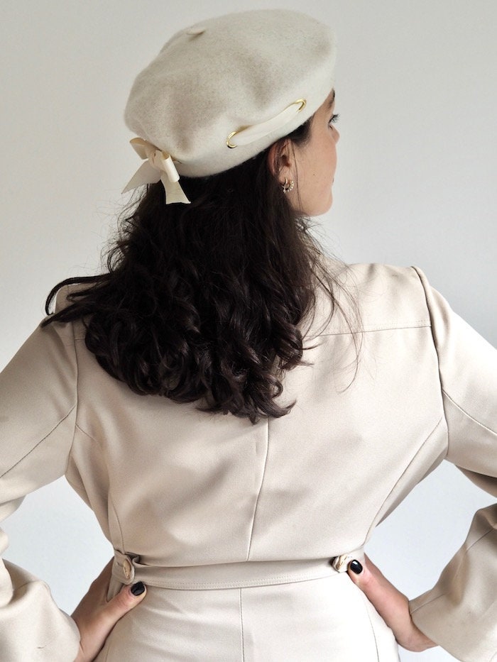 White/beige Ribbon Beret - Etsy Norway