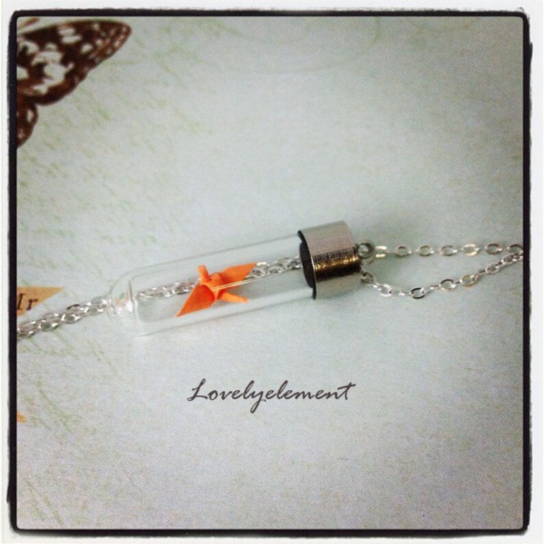 origami crane necklace image 1