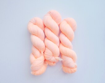 Peach Pop - Hand Dye Yarn Fingering Singles